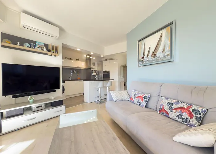 Apartment Le Cozy By Winsome Destination *